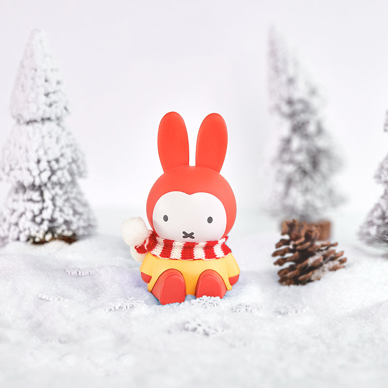 Miffy Winter Phone-Stand Series Figures