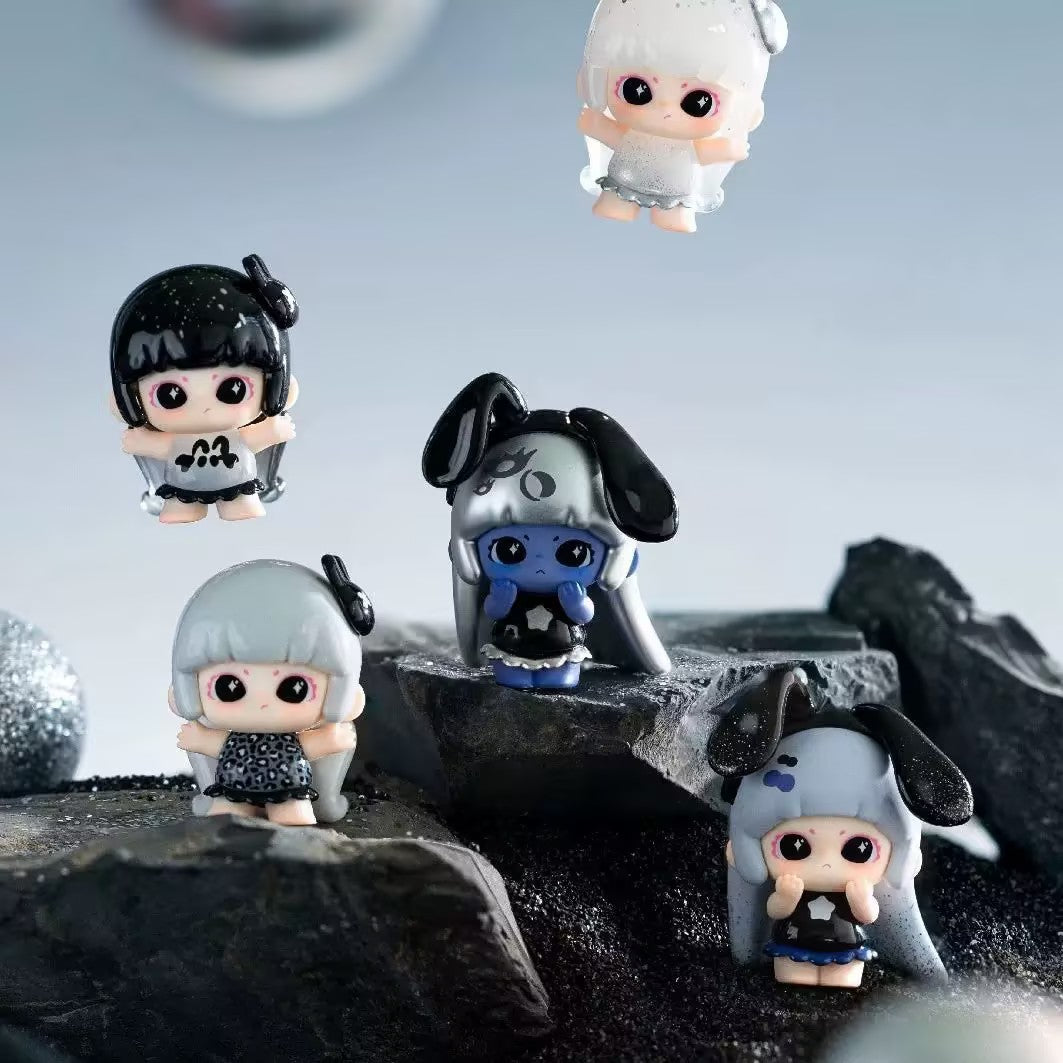 LANCY LULU Cute Girl Alliance Series Mini Bean Figures