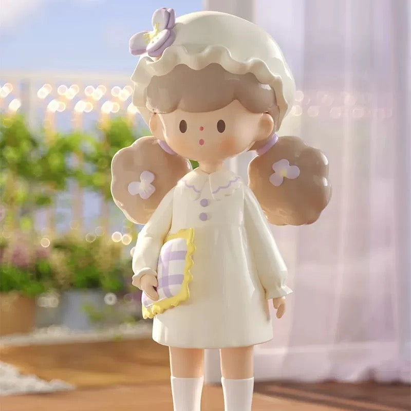 Molinta Spring List Series Figures