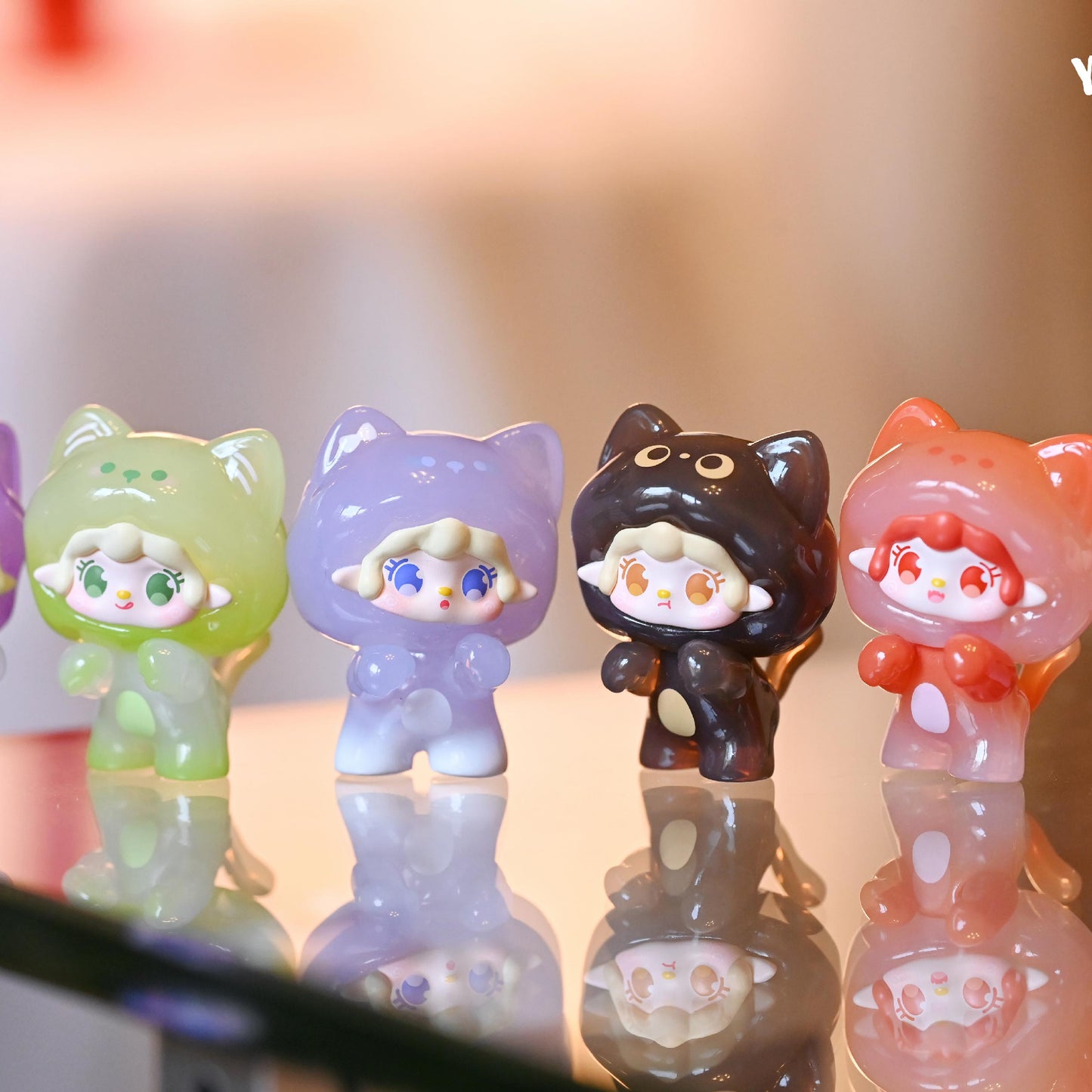 Yooki Cat On The Loose Series Mini Beans Figures